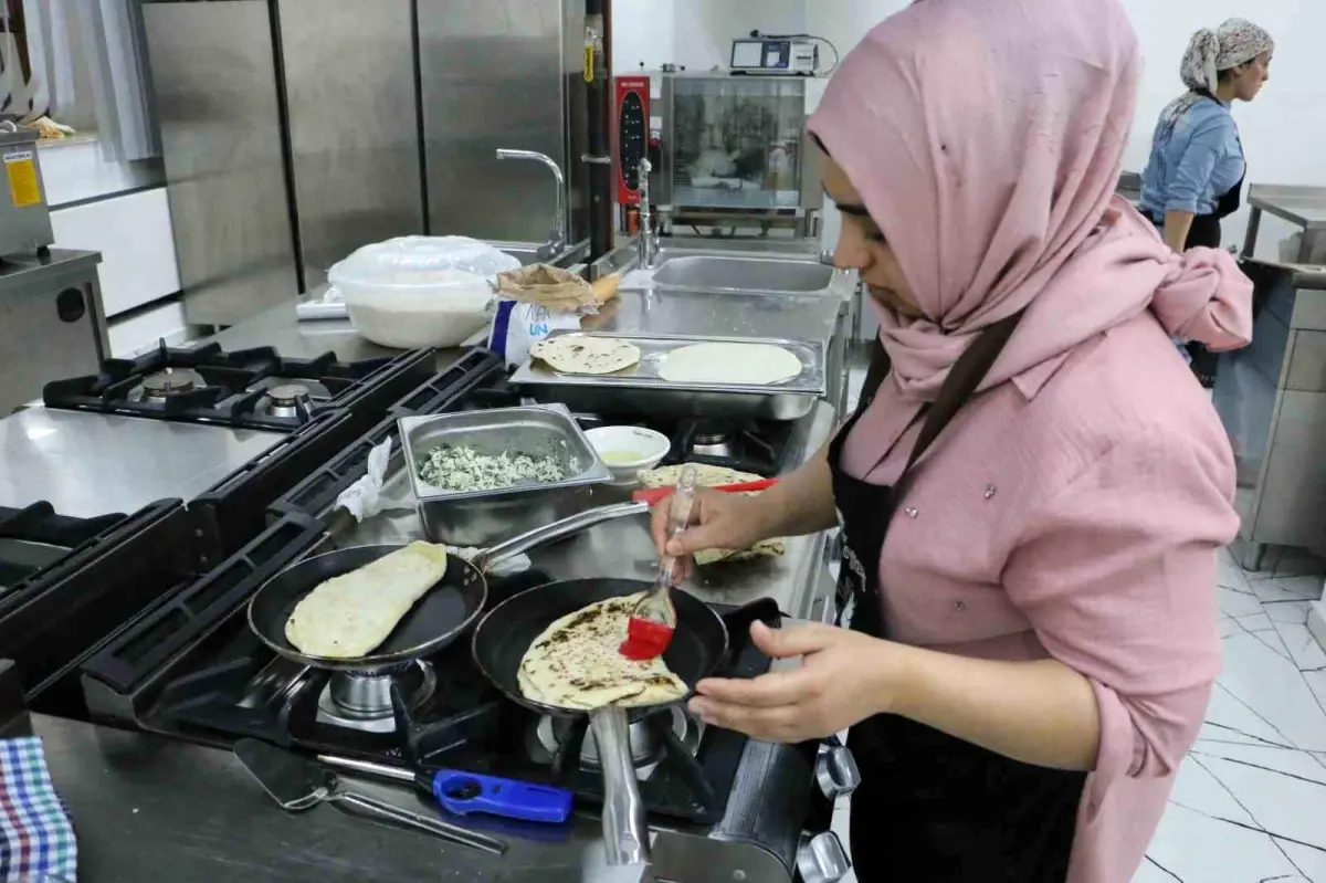 diyarbakirin lezzetleri kadin kooperatifinde hayat buluyor rfQGVkN4