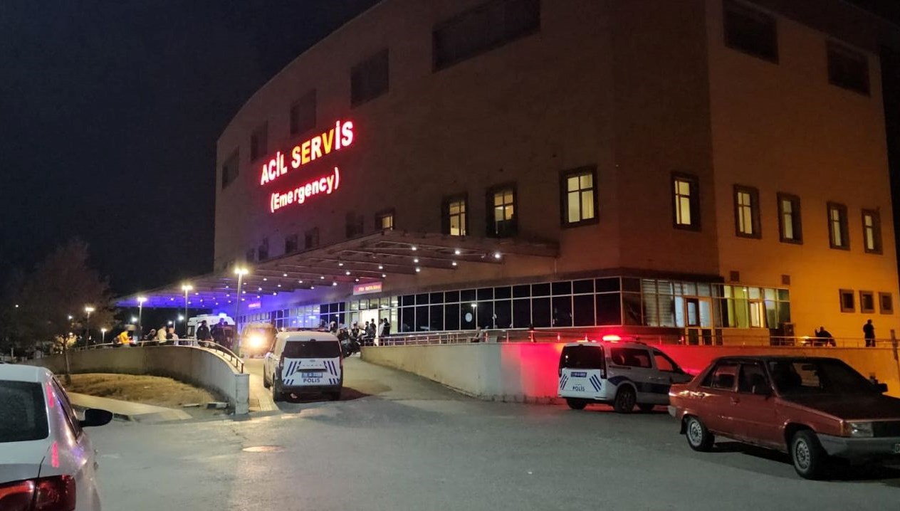 gemlikte zincirleme trafik kazasi 9 yarali H977CybE