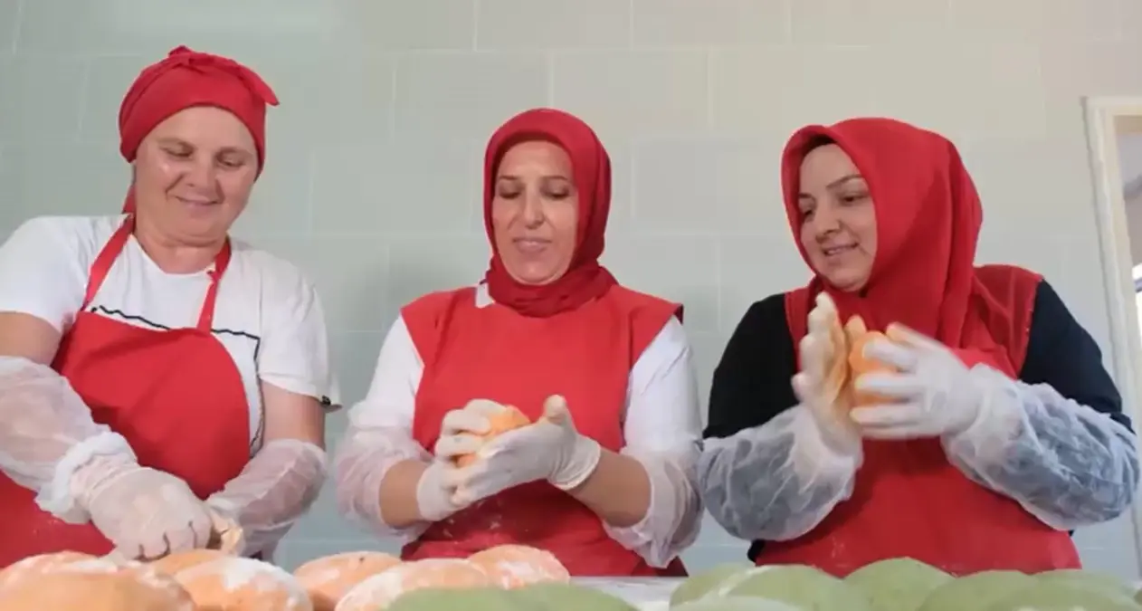 kadinlar sporcu cocuklara destek veriyor aA36Ea5T