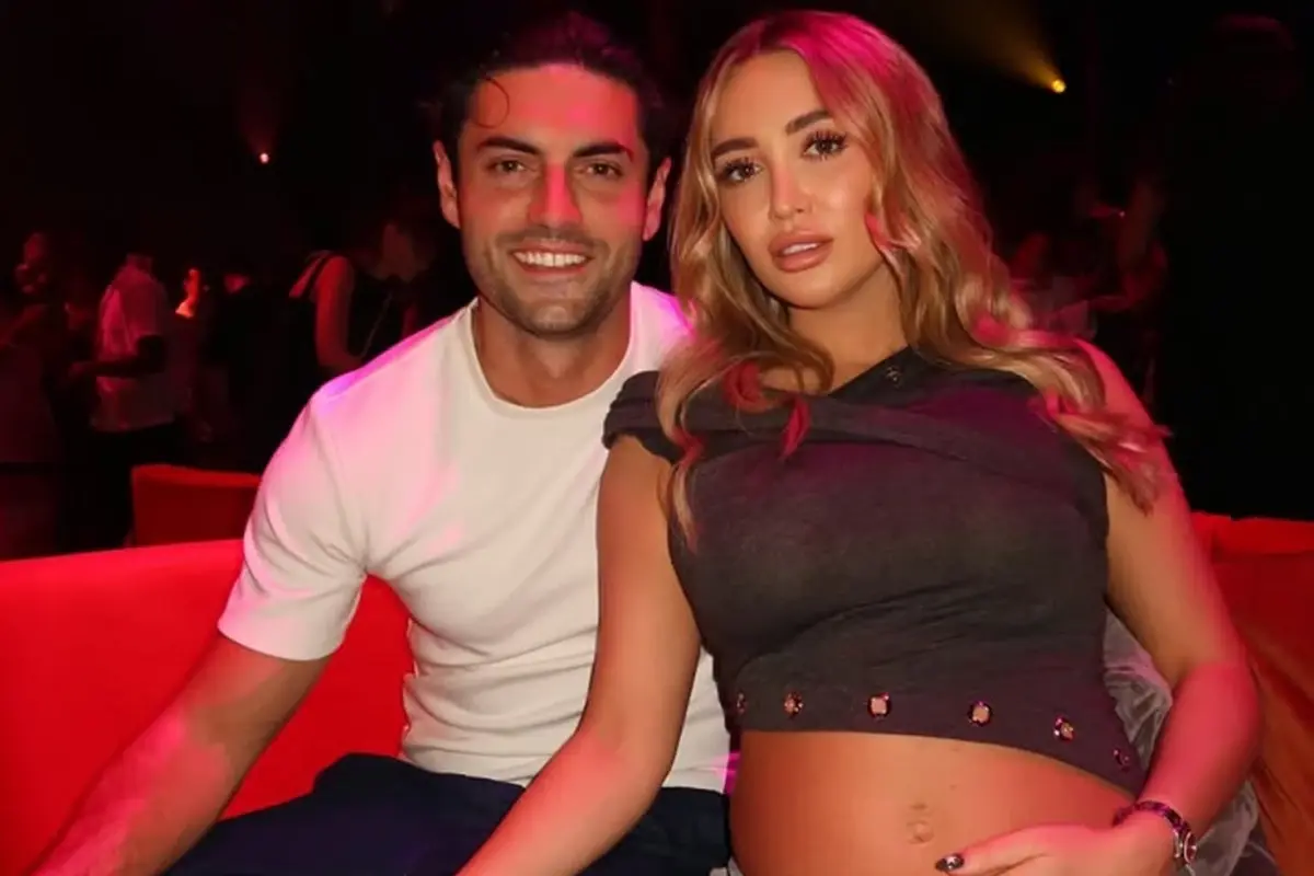 love island yildizi bebek mujdesi sonrasi yeni projeyi acikladi DwxmQHBa