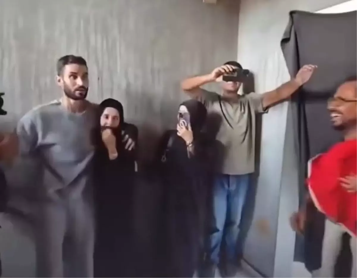 filistinli gazeteci sadi ebu sido serbest birakildi dCJ91iuQ.jpg