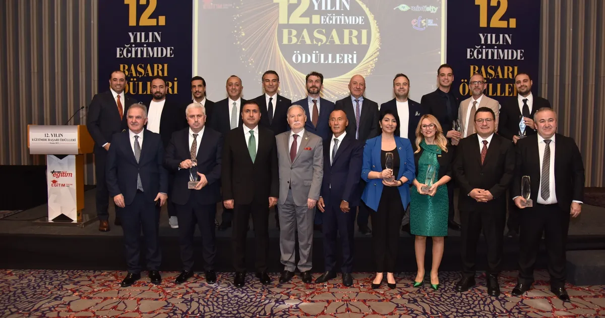 emko egitim cozumlerine yilin egitim teknolojileri sirketi odulu RSZOBmNr.webp