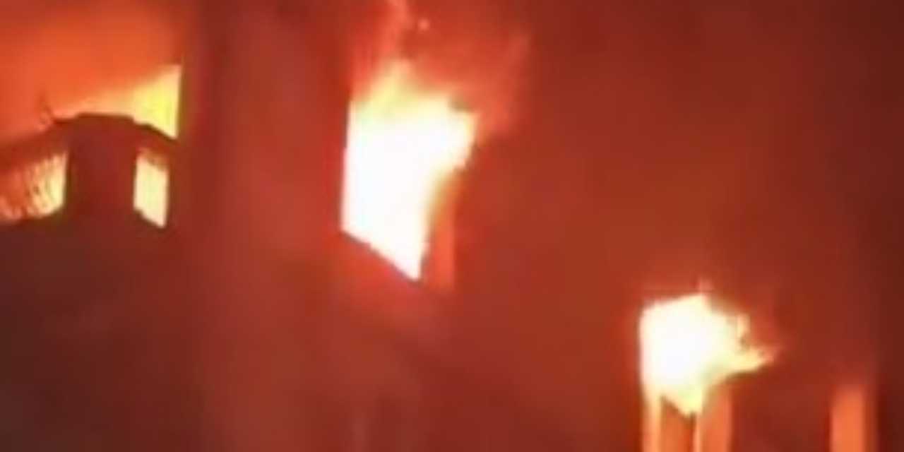 huzurevinde yangin panigi 10 kisi can verdi w2bT74OA.jpg