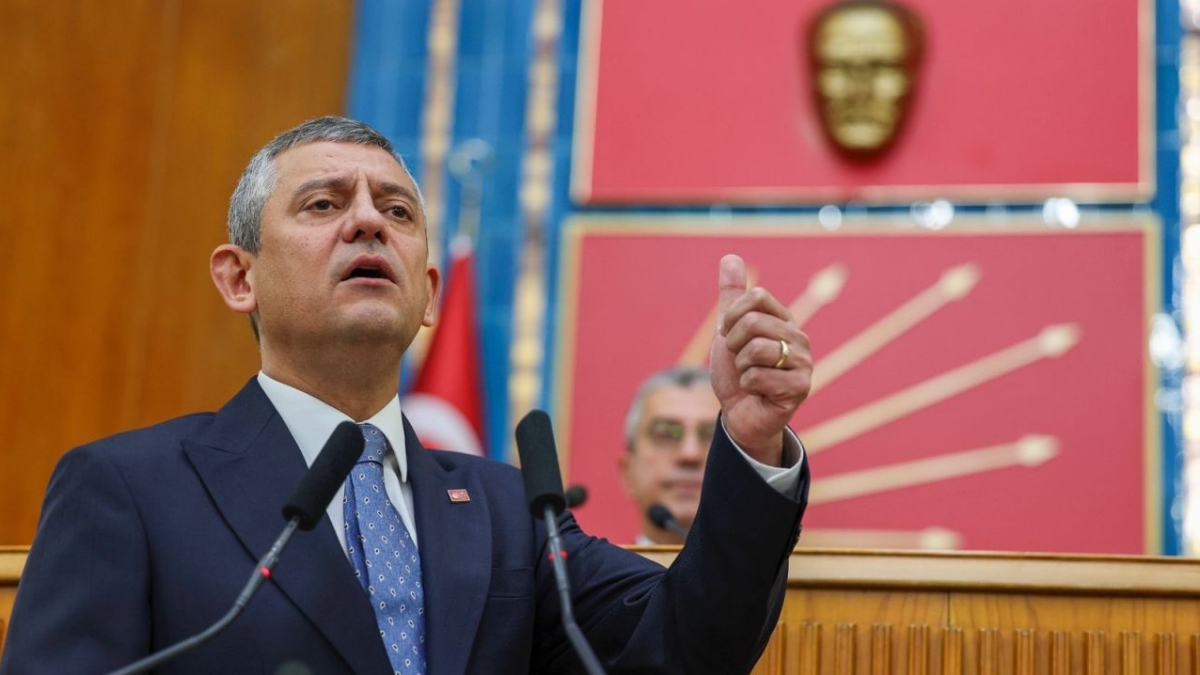 ozgur ozel eurofighter konusunda cabalarim sayesinde veto kalkti 3YFCR3Vj.jpg