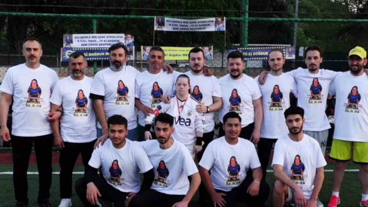Down Sendromlu Melisa’nın Rüyası Gerçek Oldu: Halı Saha Heyecanı