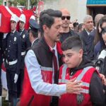 Şehit Eşinin Tabutunu Omuzladı: Duygu Dolu Cenaze Töreni