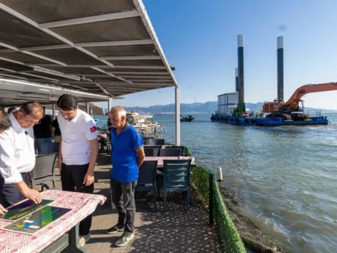Izmir korfezinde dip tarama calismalariyla deniz yasami canlaniyor eCQ2Sxsl